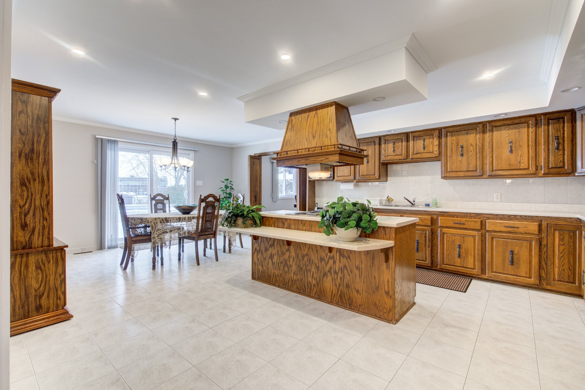 Photo - Kitchen