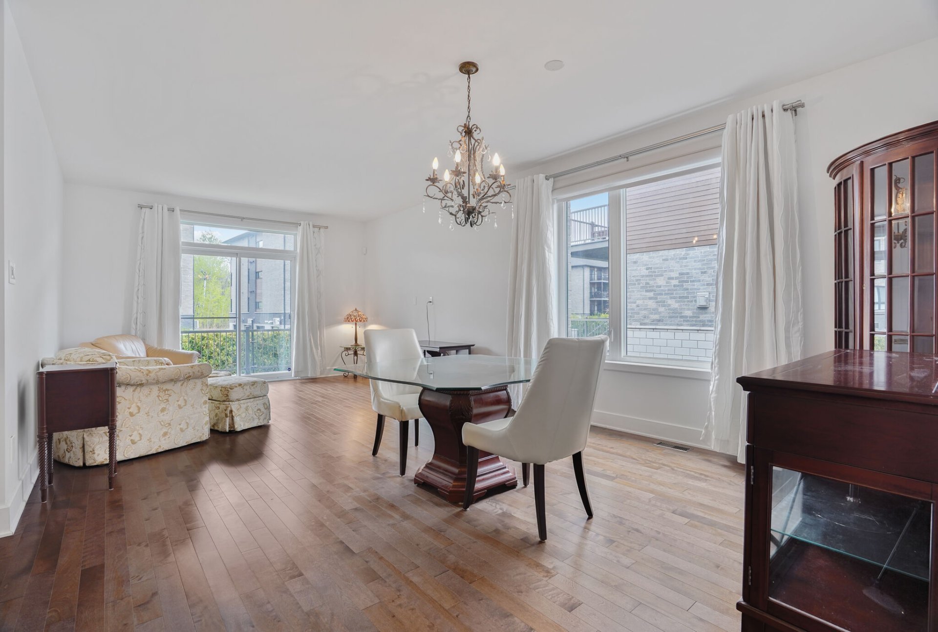 Photo - Salle à manger