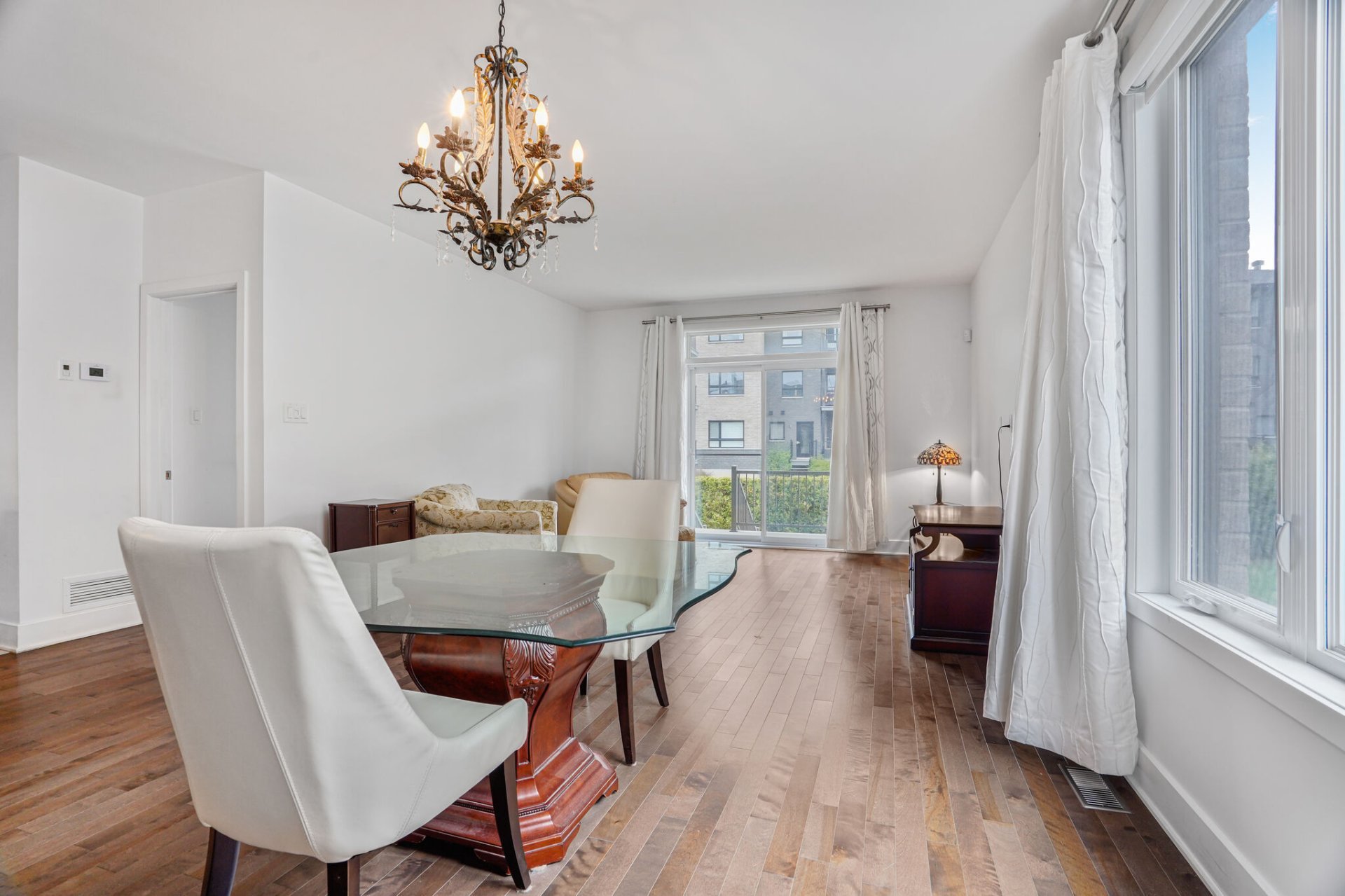 Photo - Salle à manger