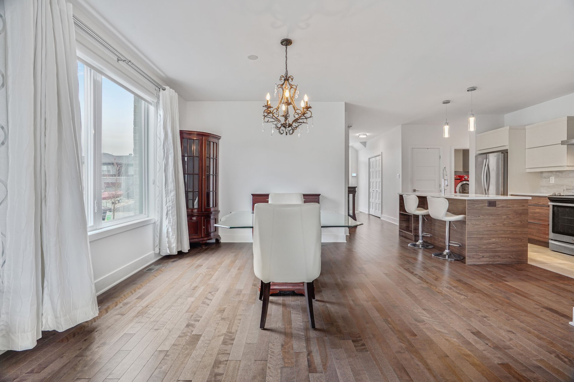 Photo - Salle à manger