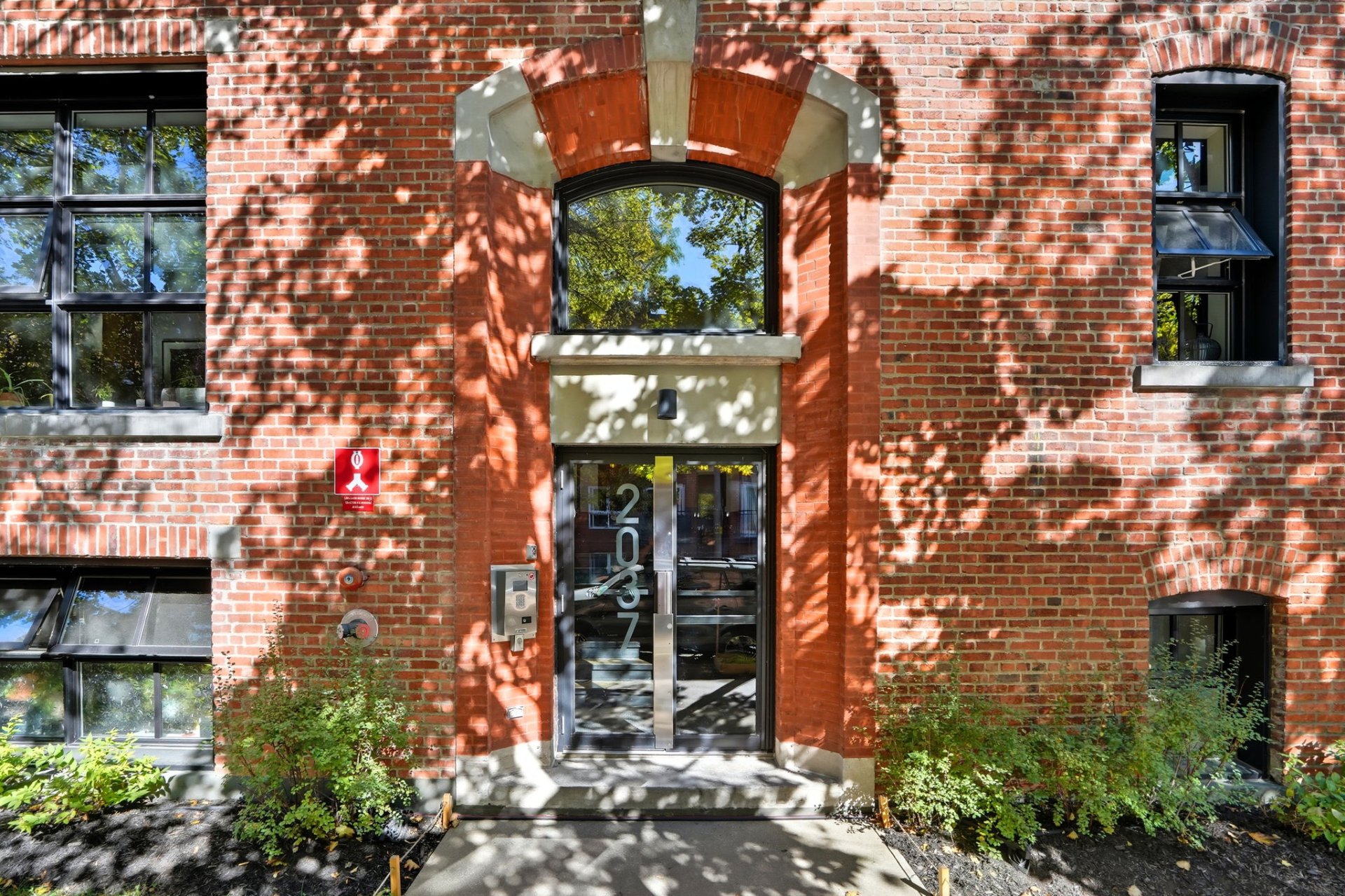 Façade
