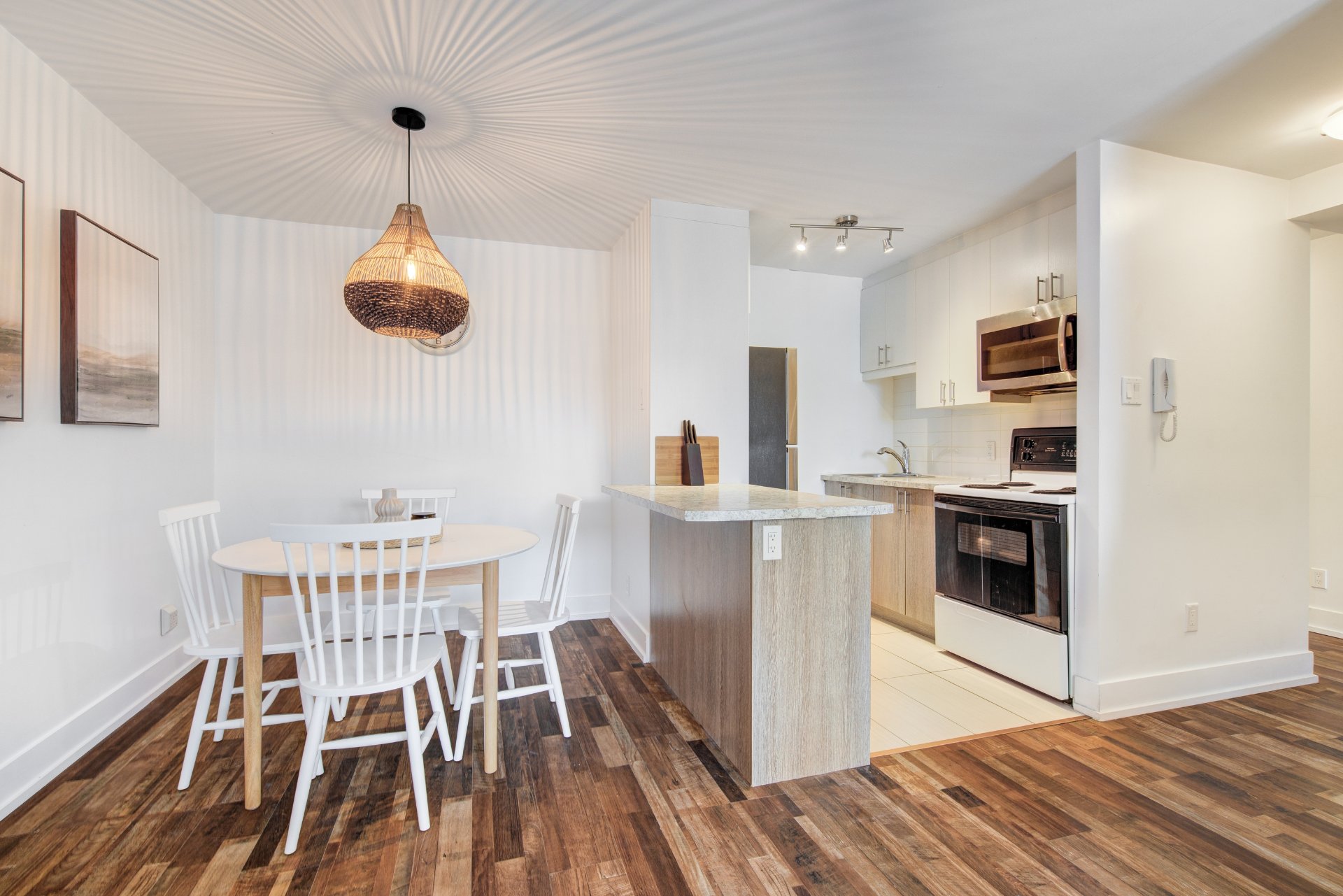 Photo - Dining room