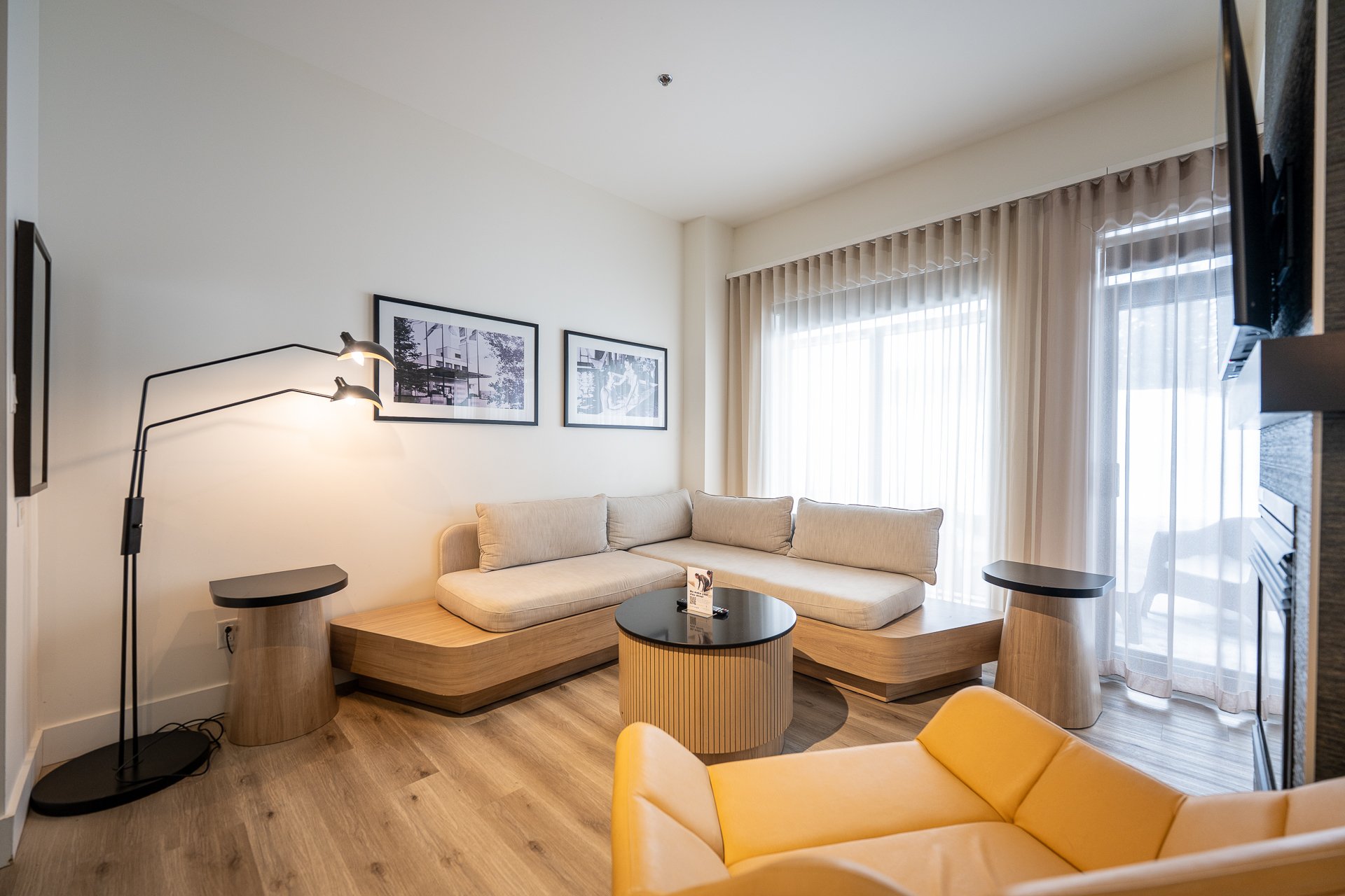 Photo - Salon