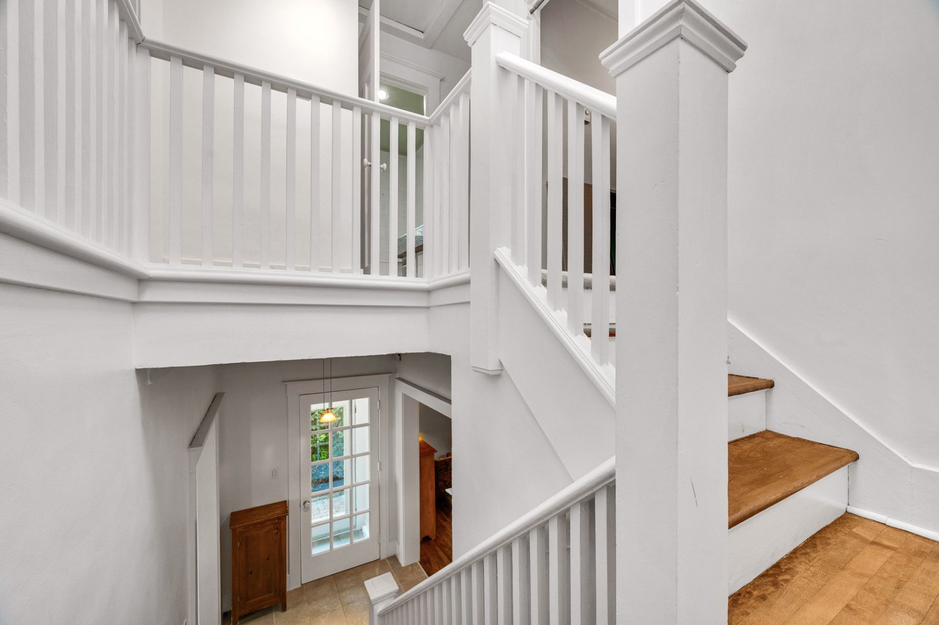 Photo - Escalier