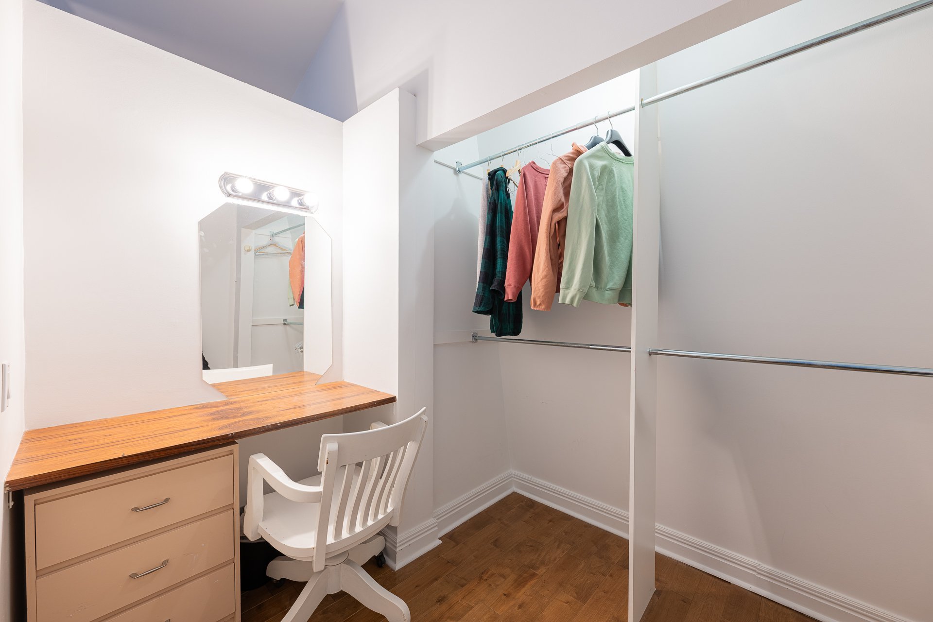 Photo - Penderie (Walk-in)