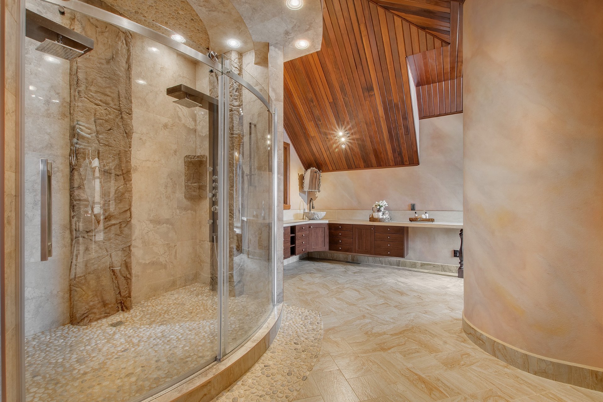 Salle de bains attenante à la CCP