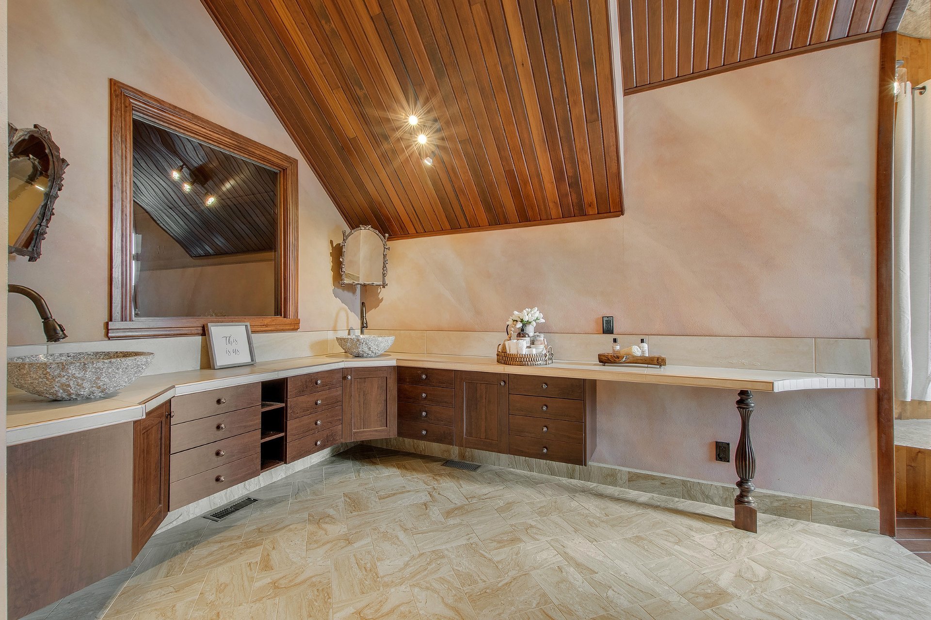 Salle de bains attenante à la CCP