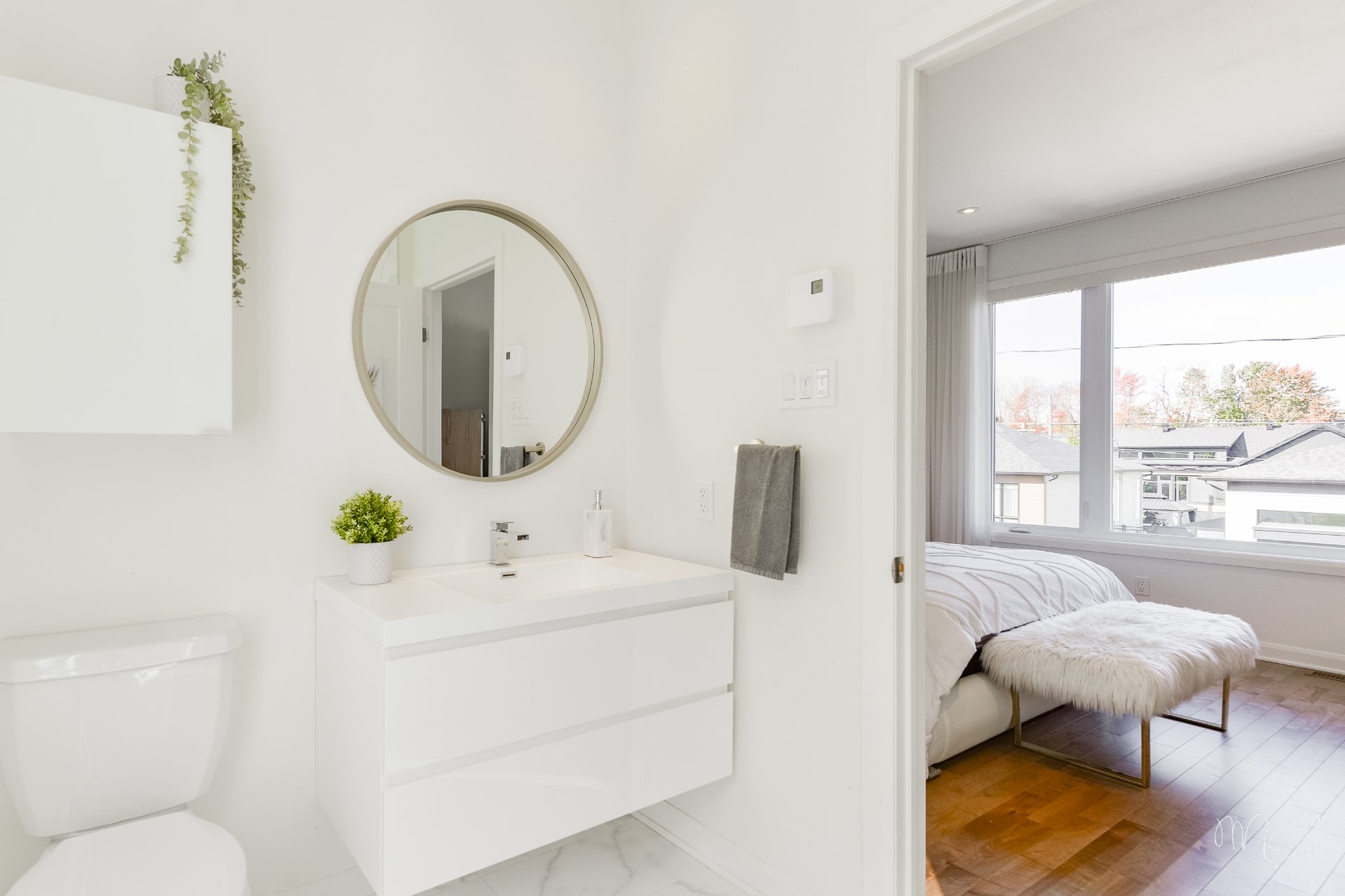 Photo - Salle de bains attenante à la CCP