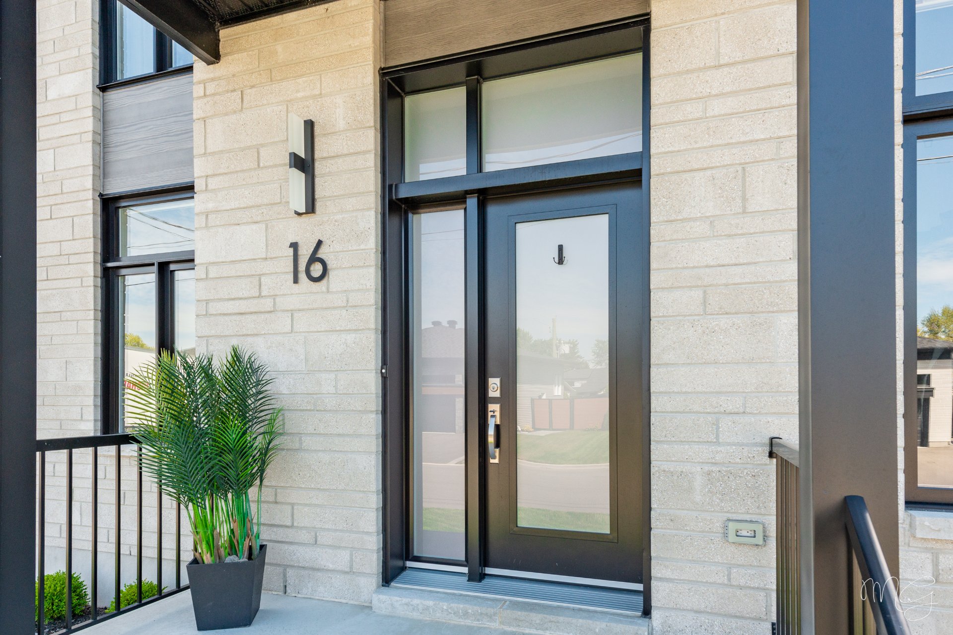 Photo - Entrée extérieure