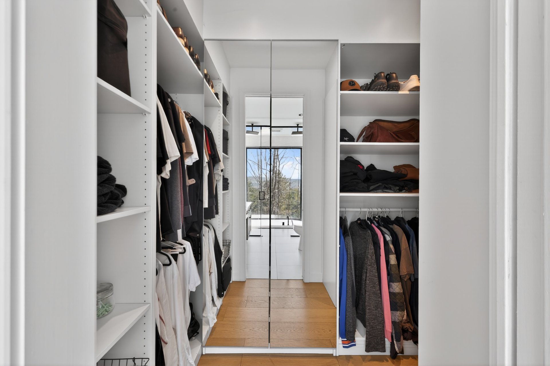 Photo - Penderie (Walk-in)