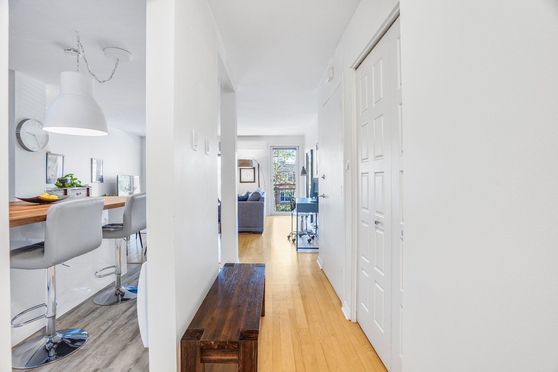 Photo - PASAGEWAY
