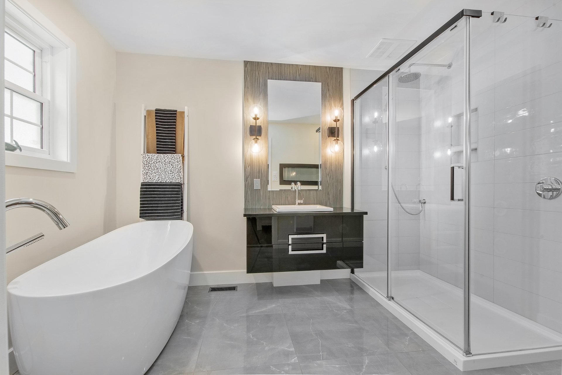 Salle de bains attenante à la CCP