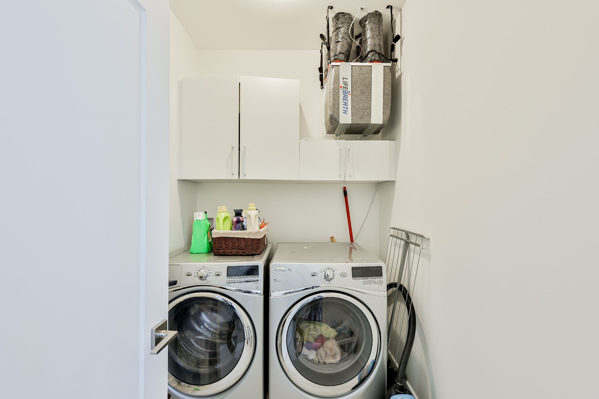 Photo - Laundry room