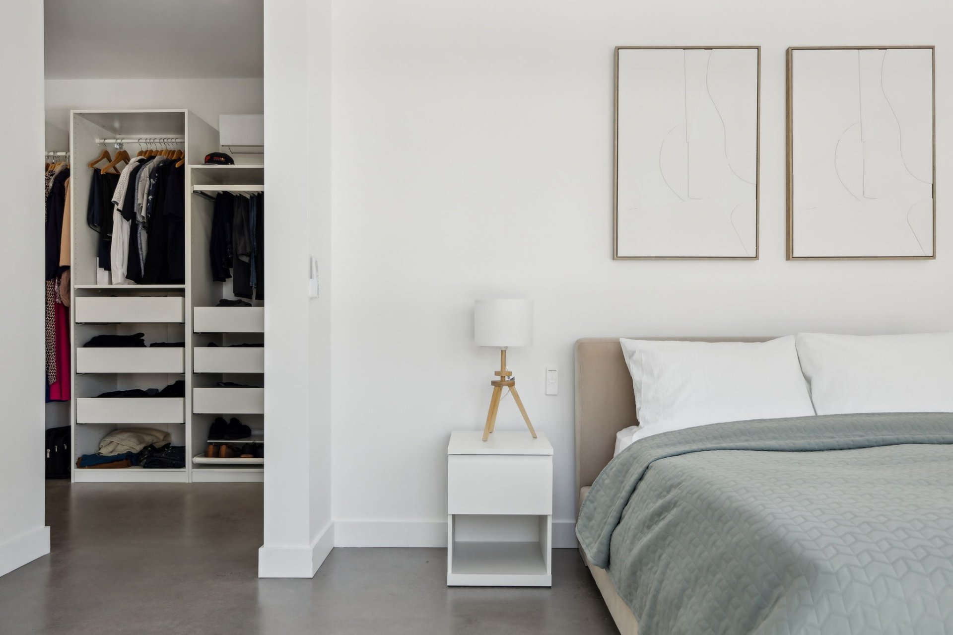 Walk-in closet