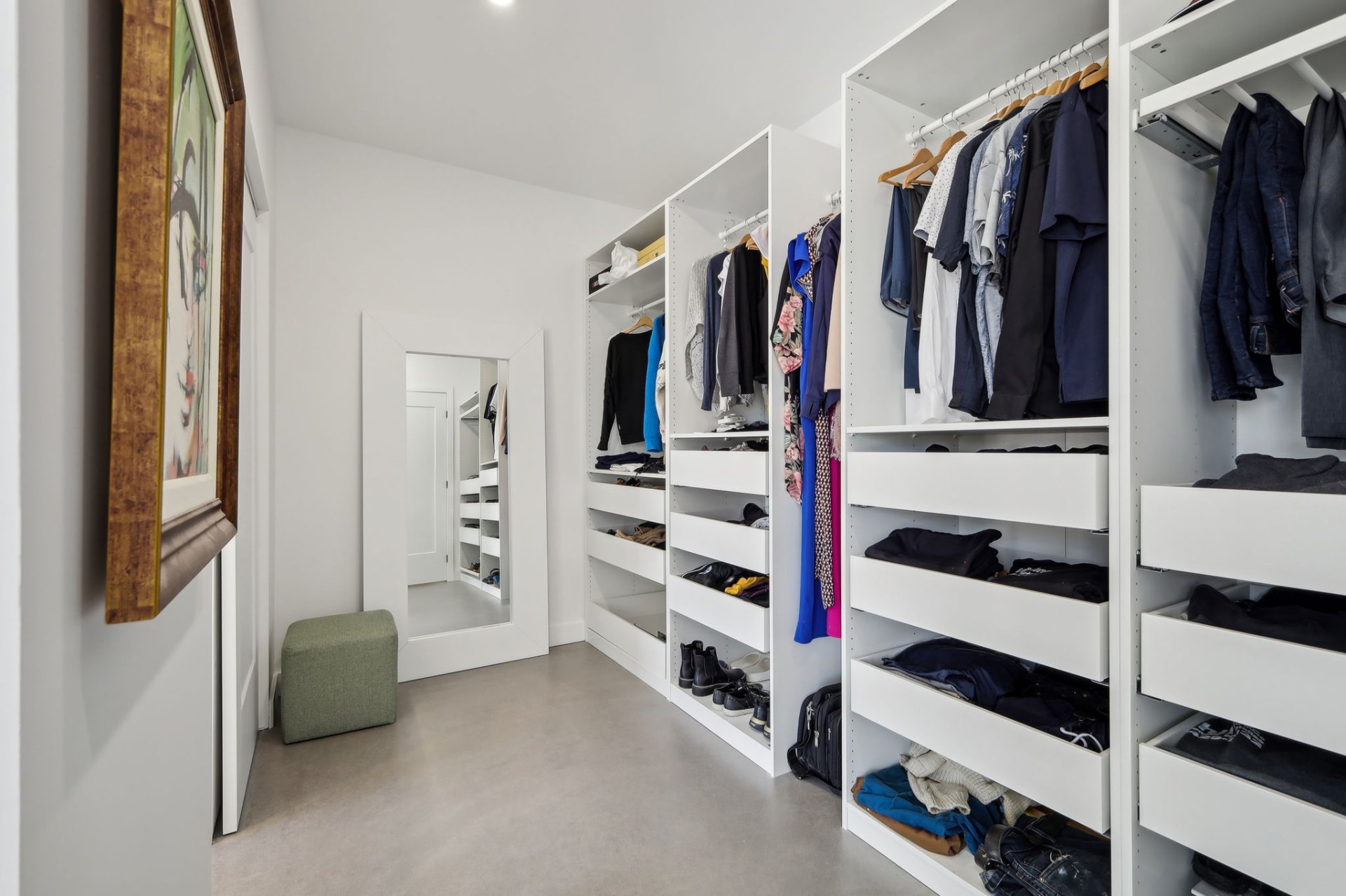 Walk-in closet