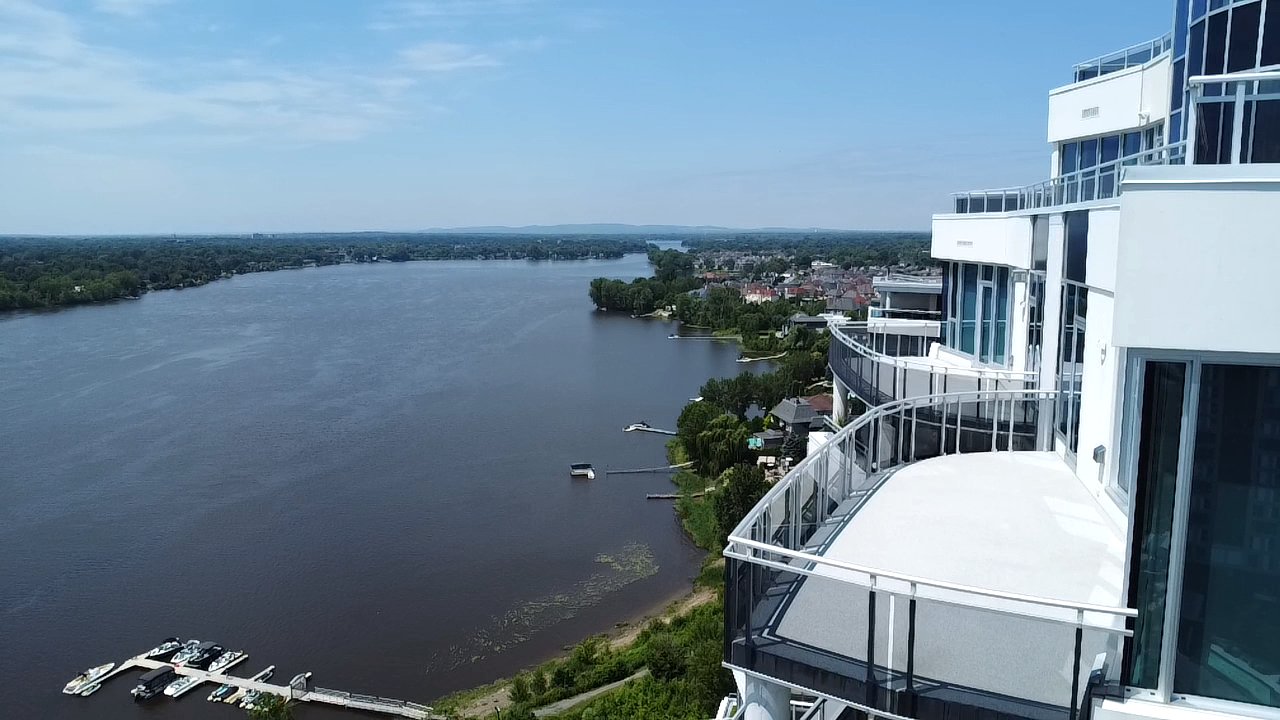 Vue sur l'eau