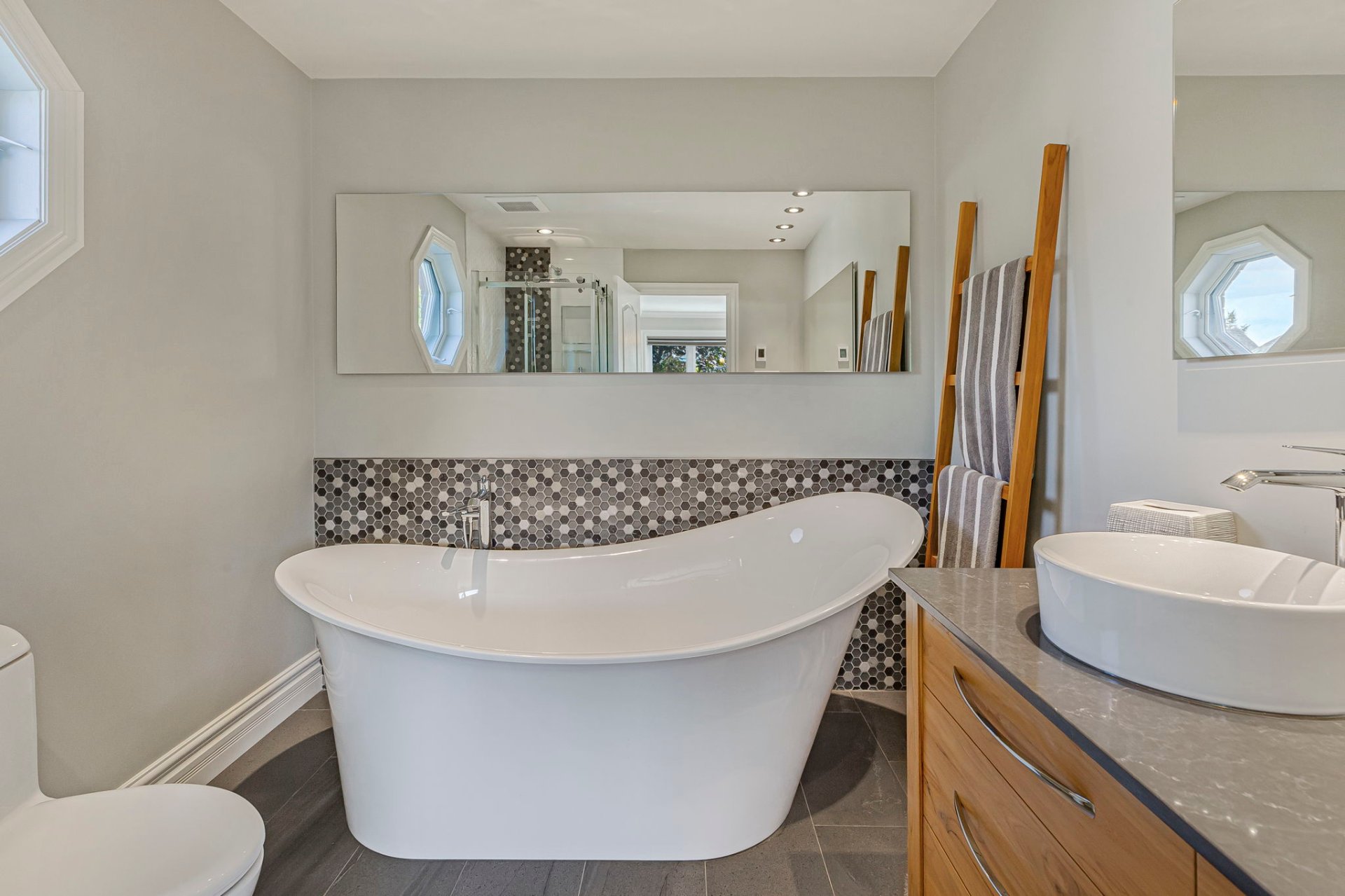 Ensuite bathroom