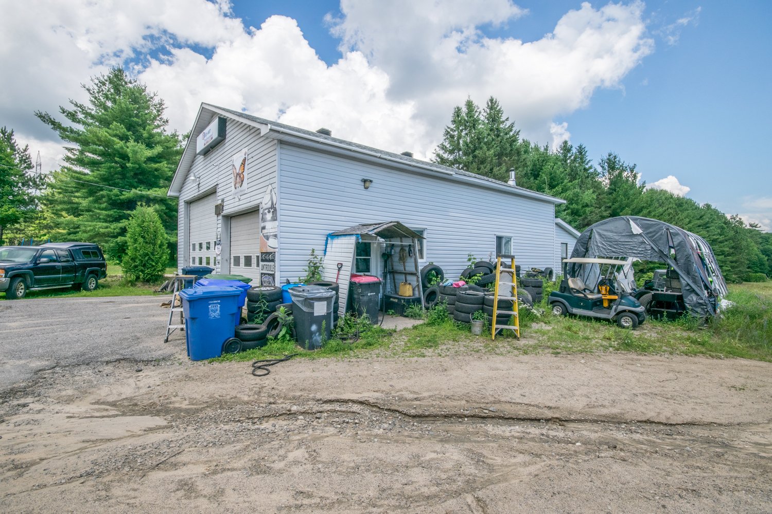 Garage