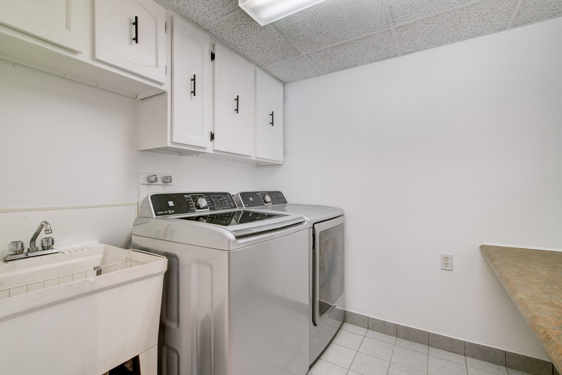 Photo - Laundry room