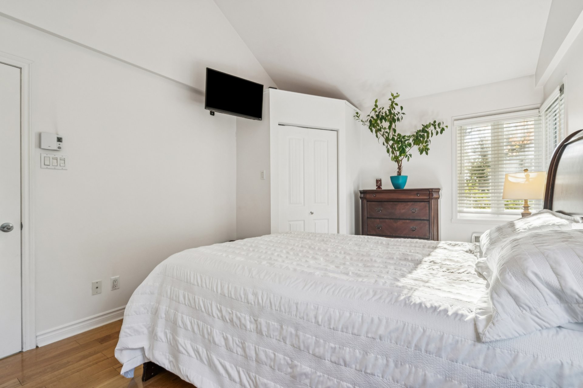 Photo - Primary bedroom