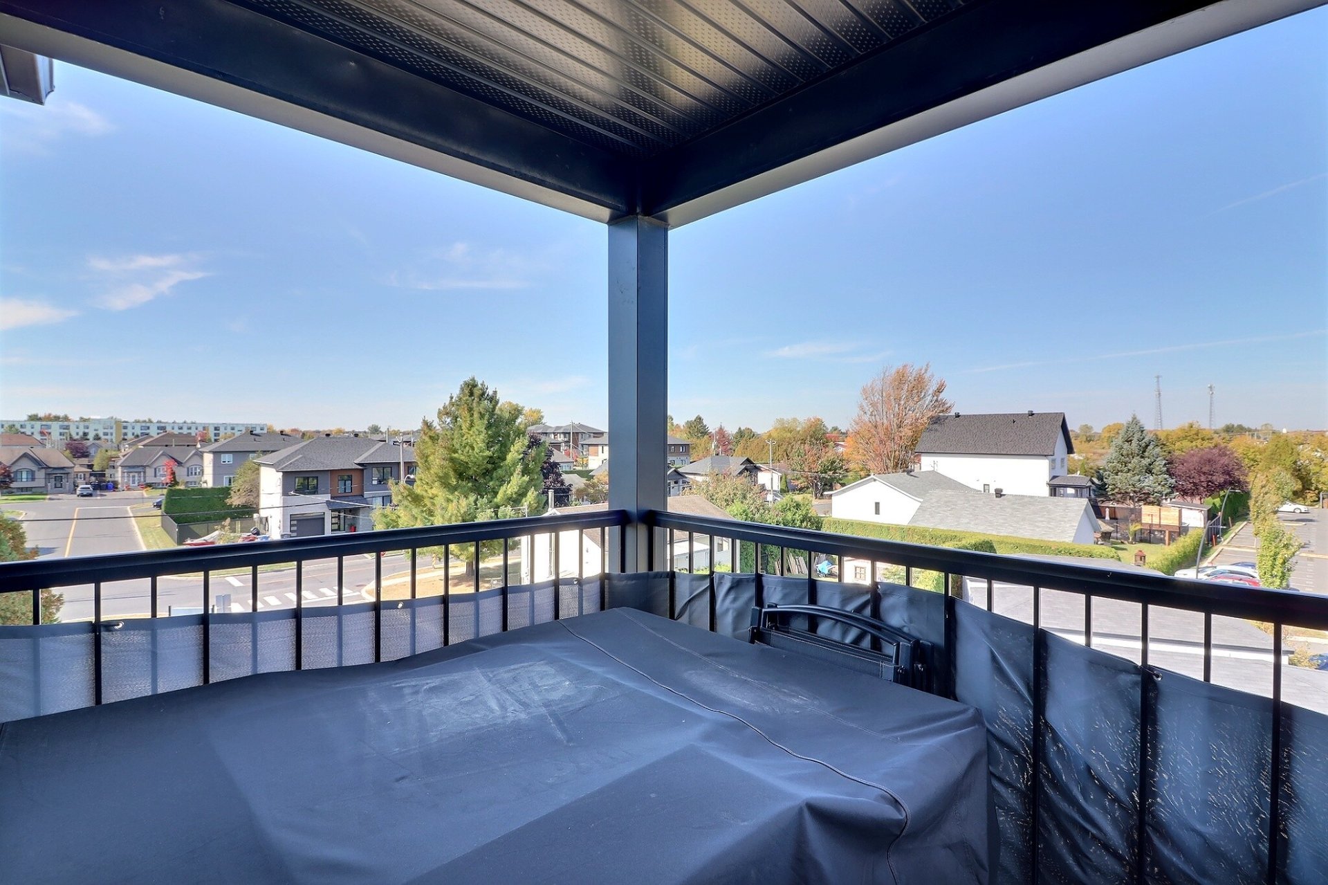 Photo - Balcony
