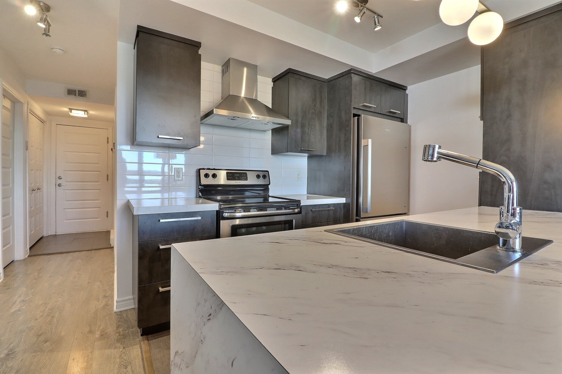 Photo - Kitchen