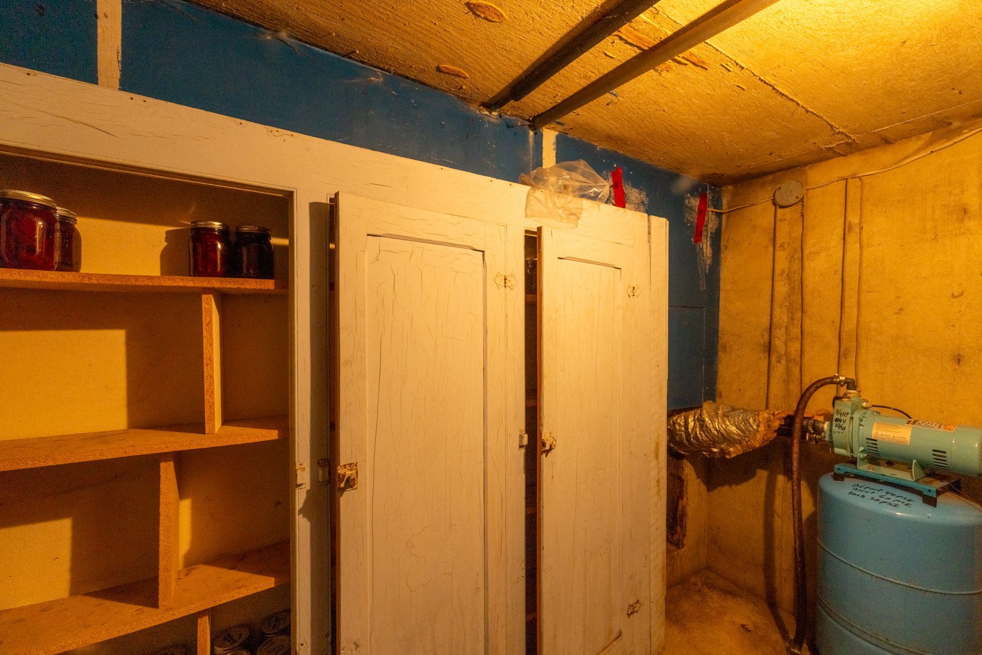 Photo - Cave/ chambre froide