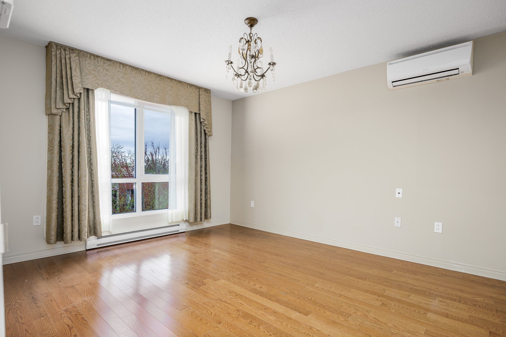 Photo - Bedroom