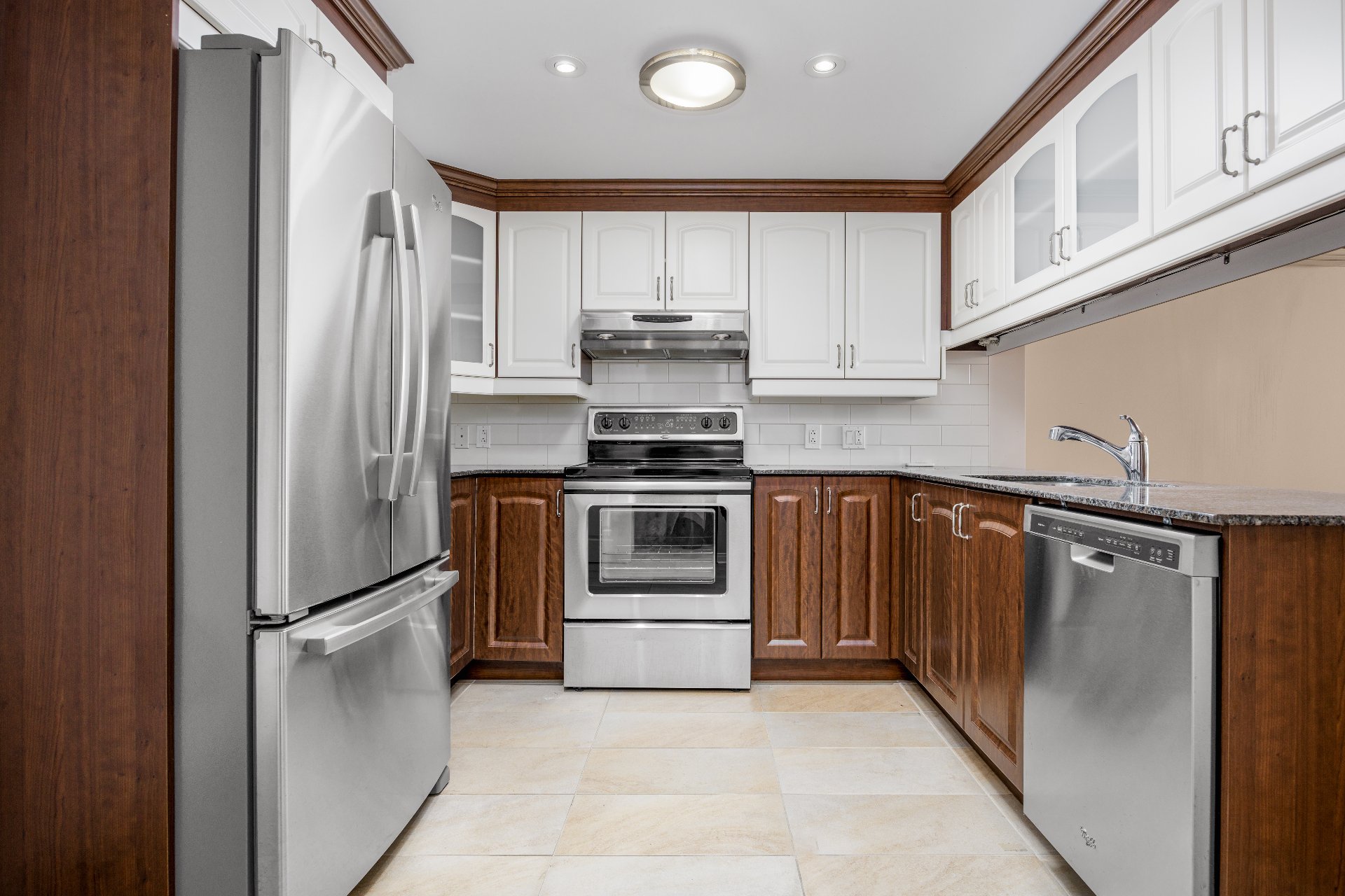 Photo - Kitchen