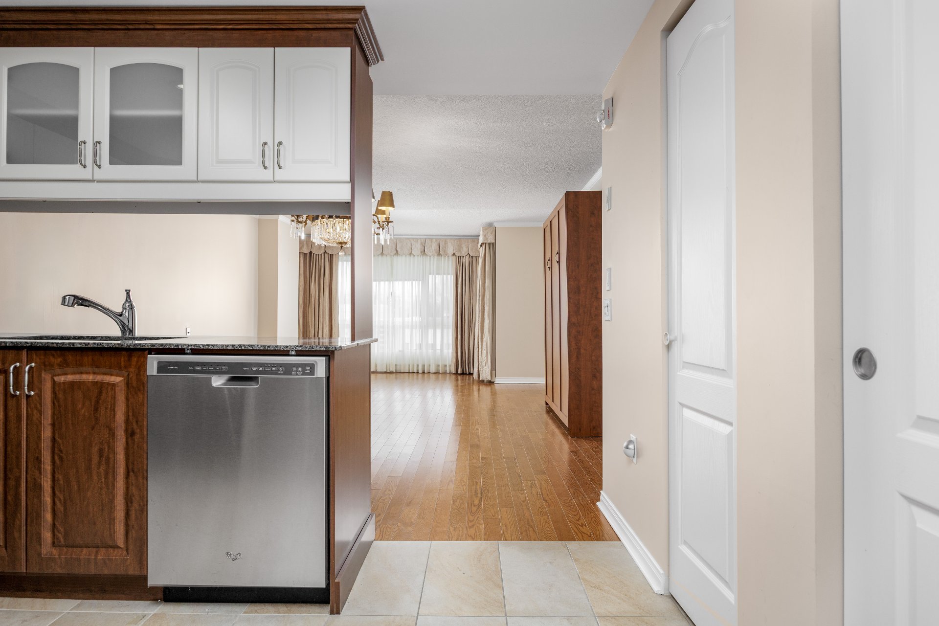 Photo - Kitchen