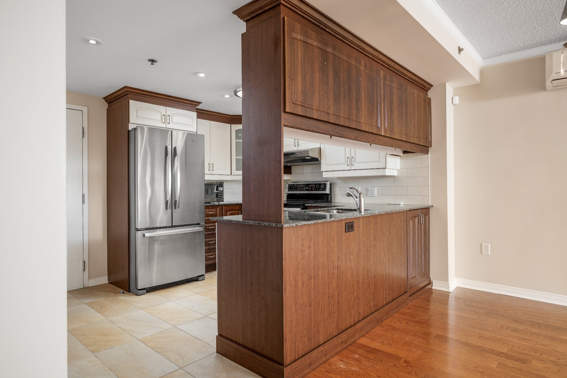 Photo - Kitchen