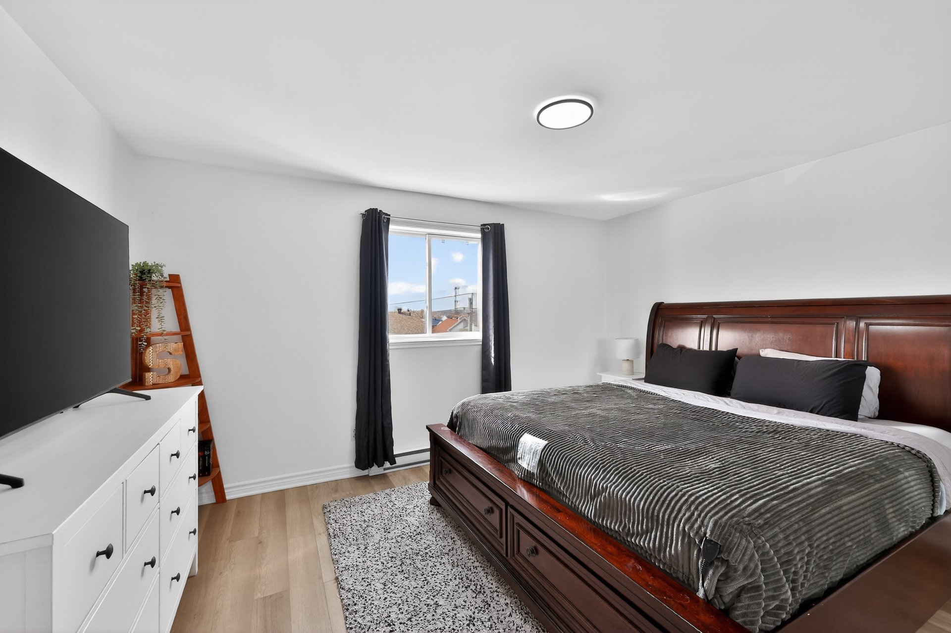 Photo - Primary bedroom