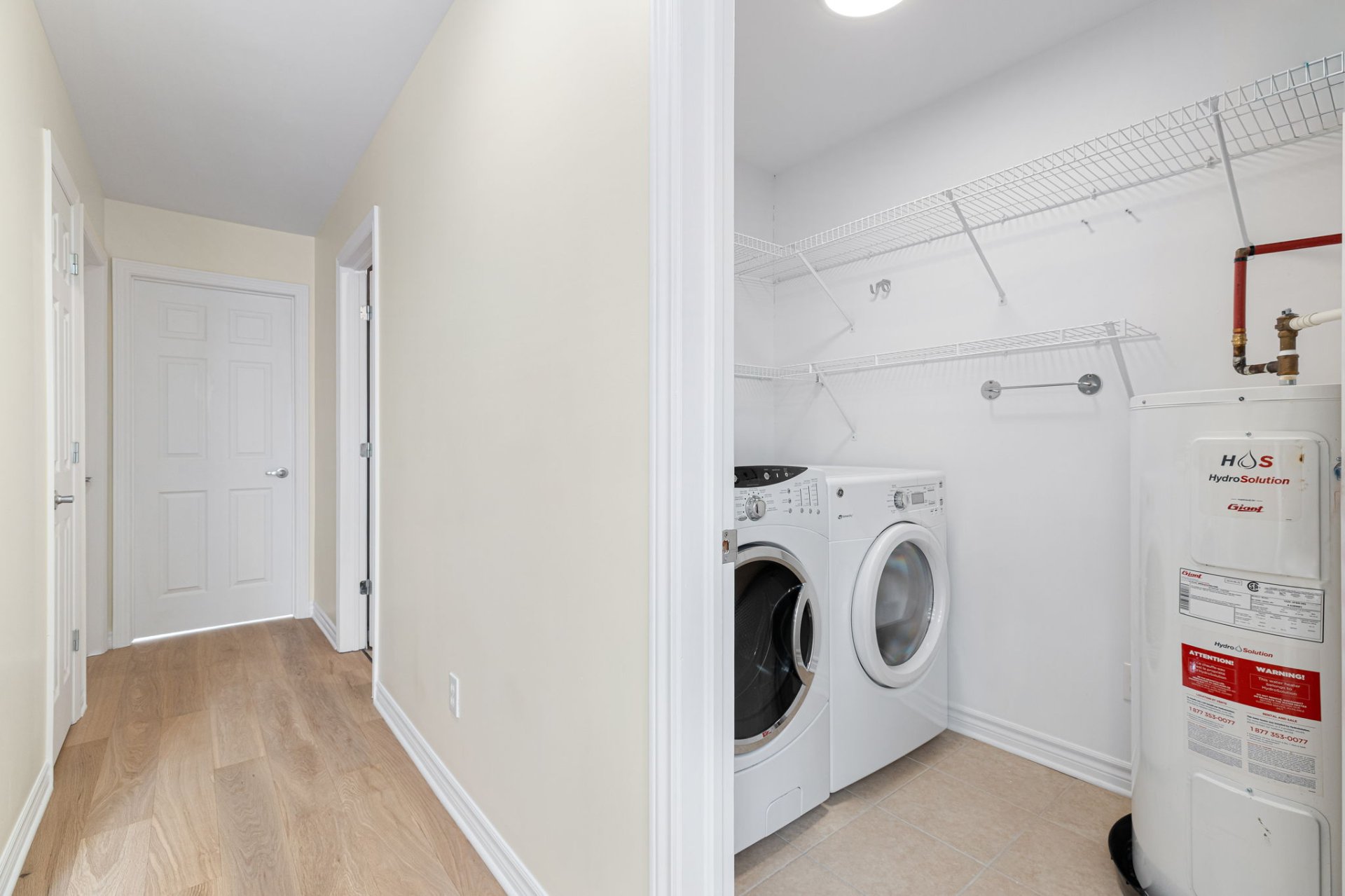 Photo - Laundry room