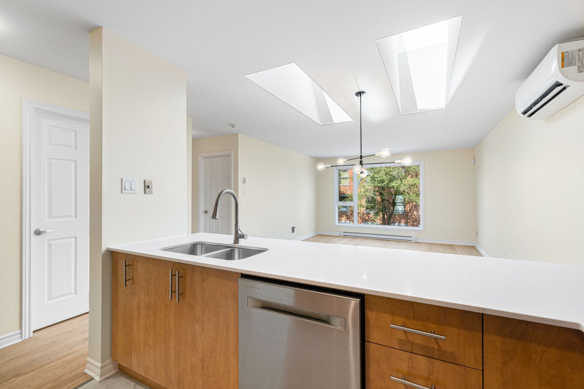 Photo - Kitchen