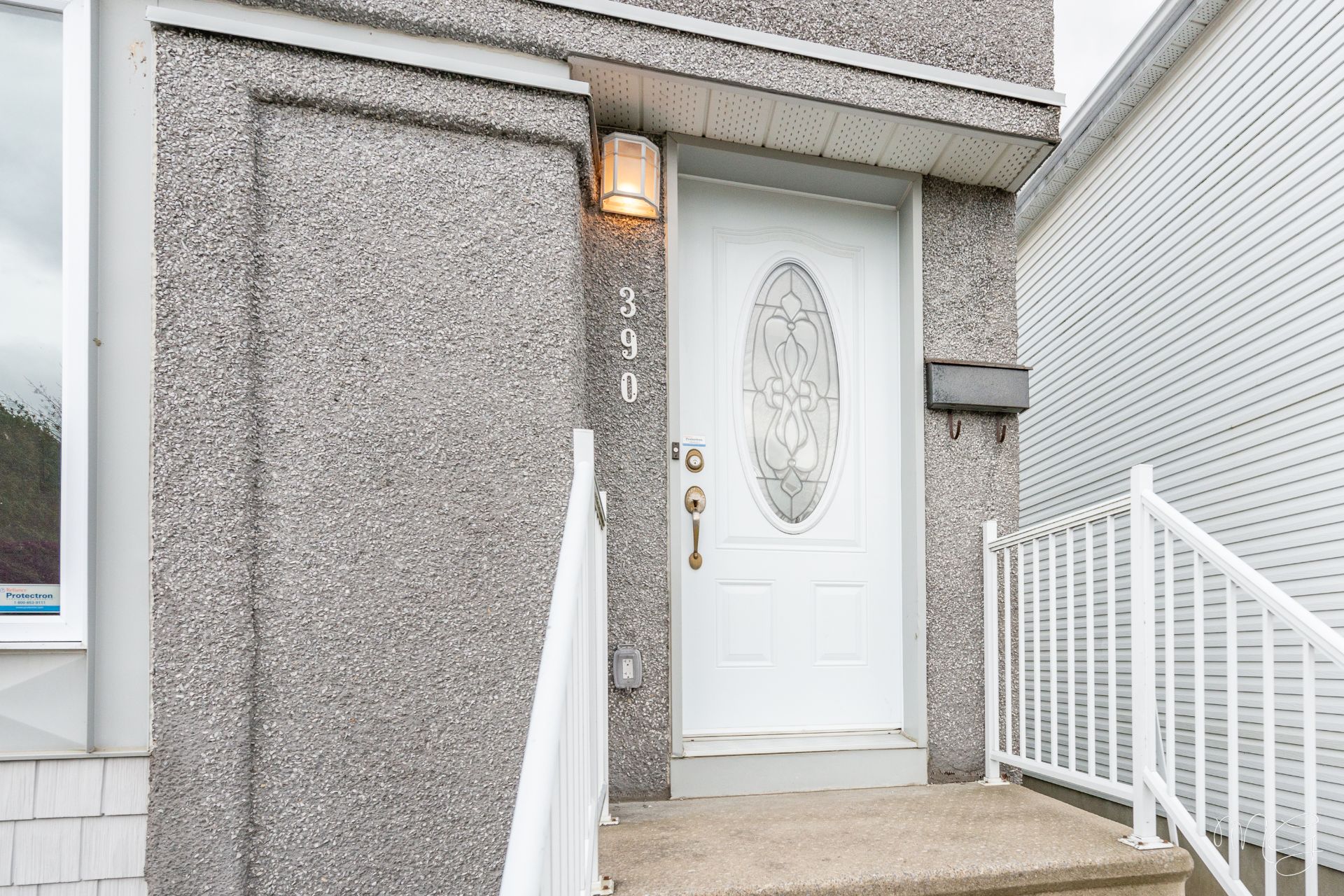 Photo - Entrée extérieure