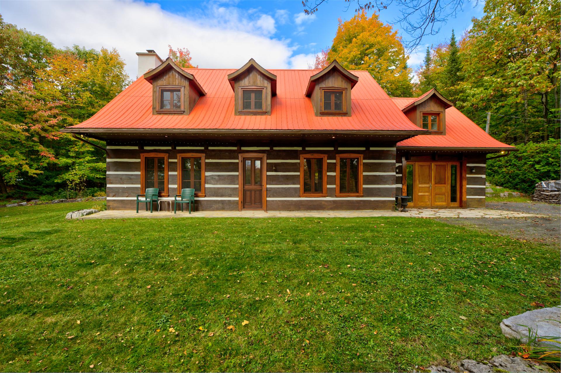 Maison à étages à vendre, Sainte-Anne-des-Lacs