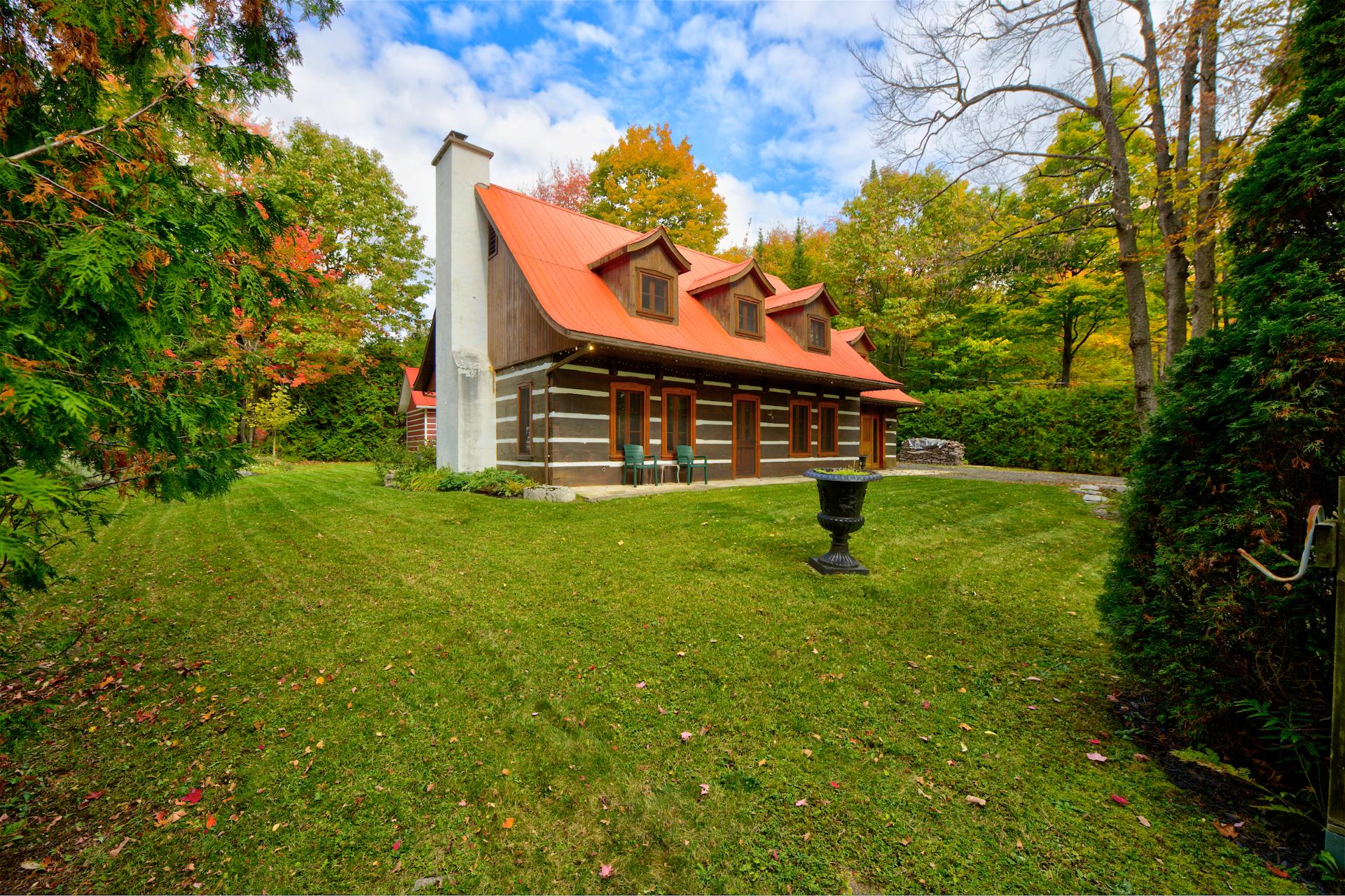 Maison à étages à vendre, Sainte-Anne-des-Lacs