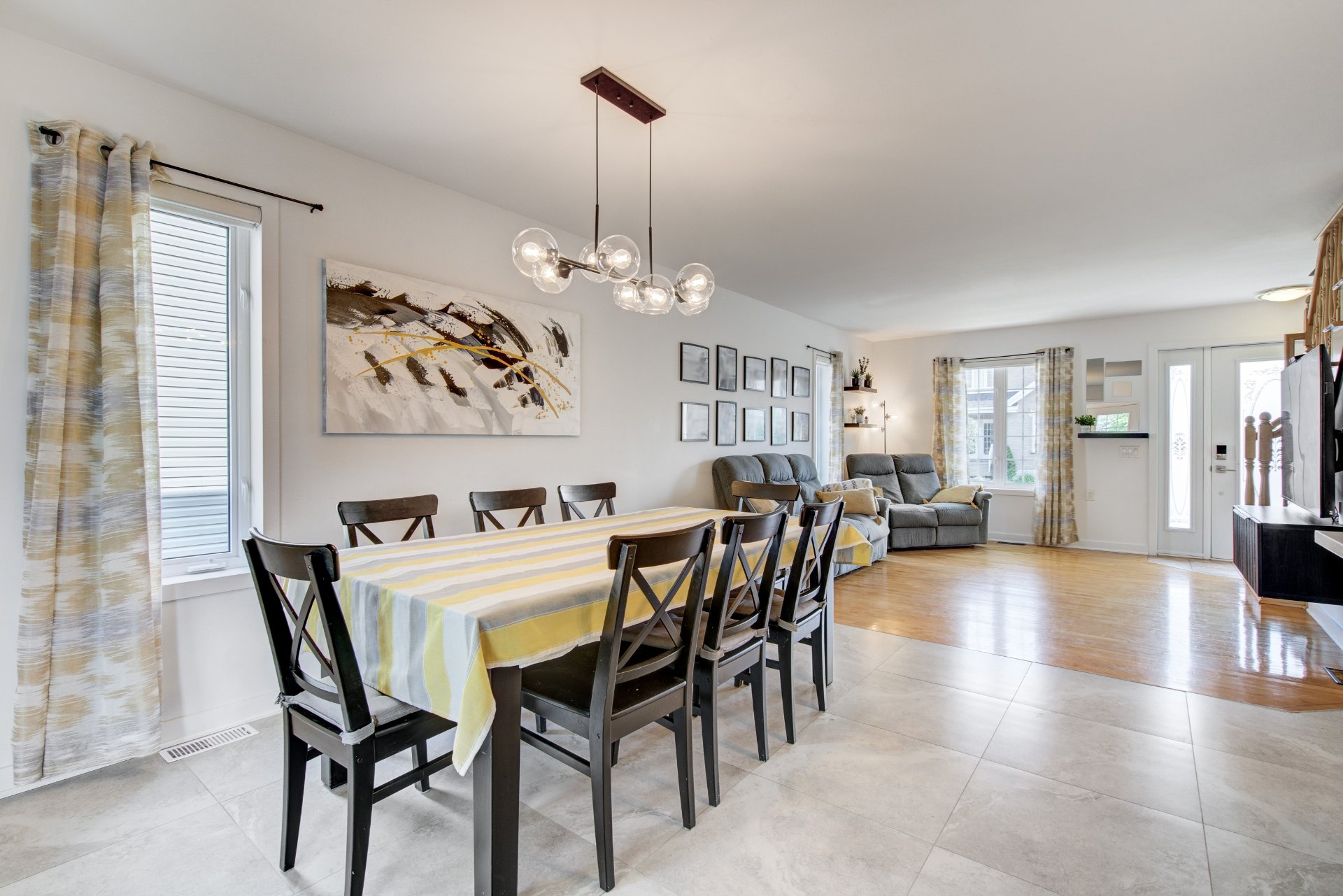 Photo - Salle à manger