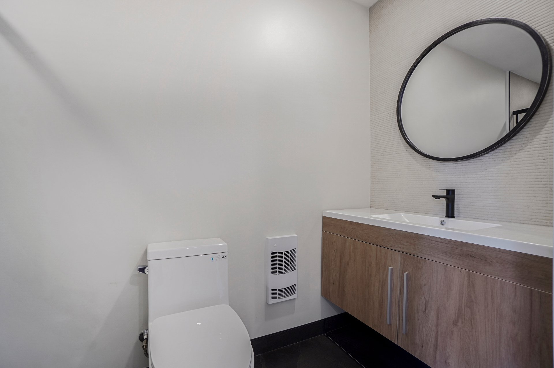 Salle de bains attenante à la CCP