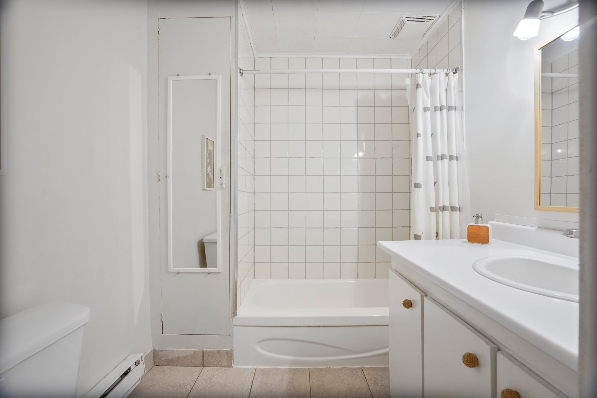 Photo - Bathroom