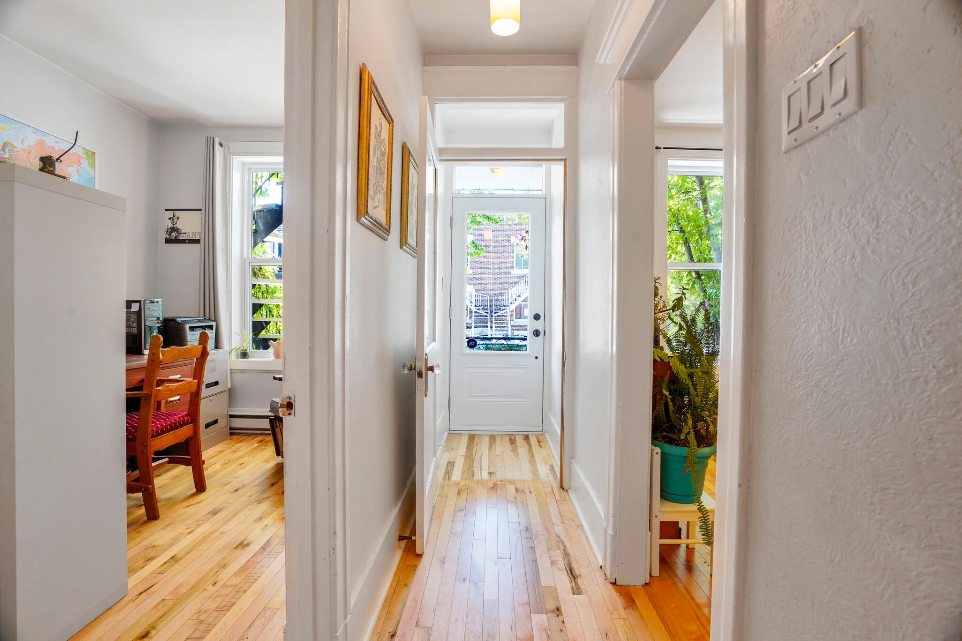 Photo - Hallway