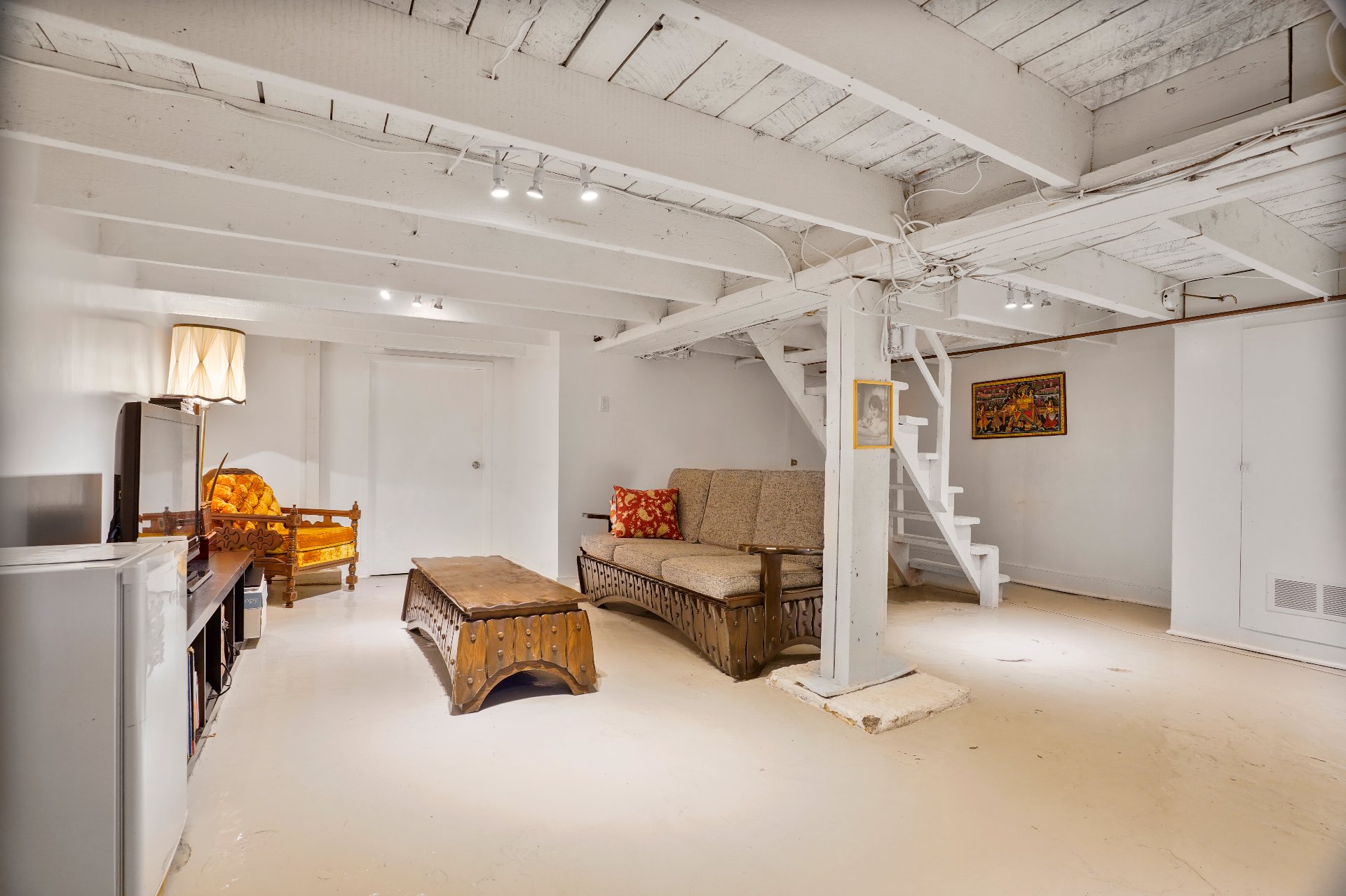 Photo - Family room