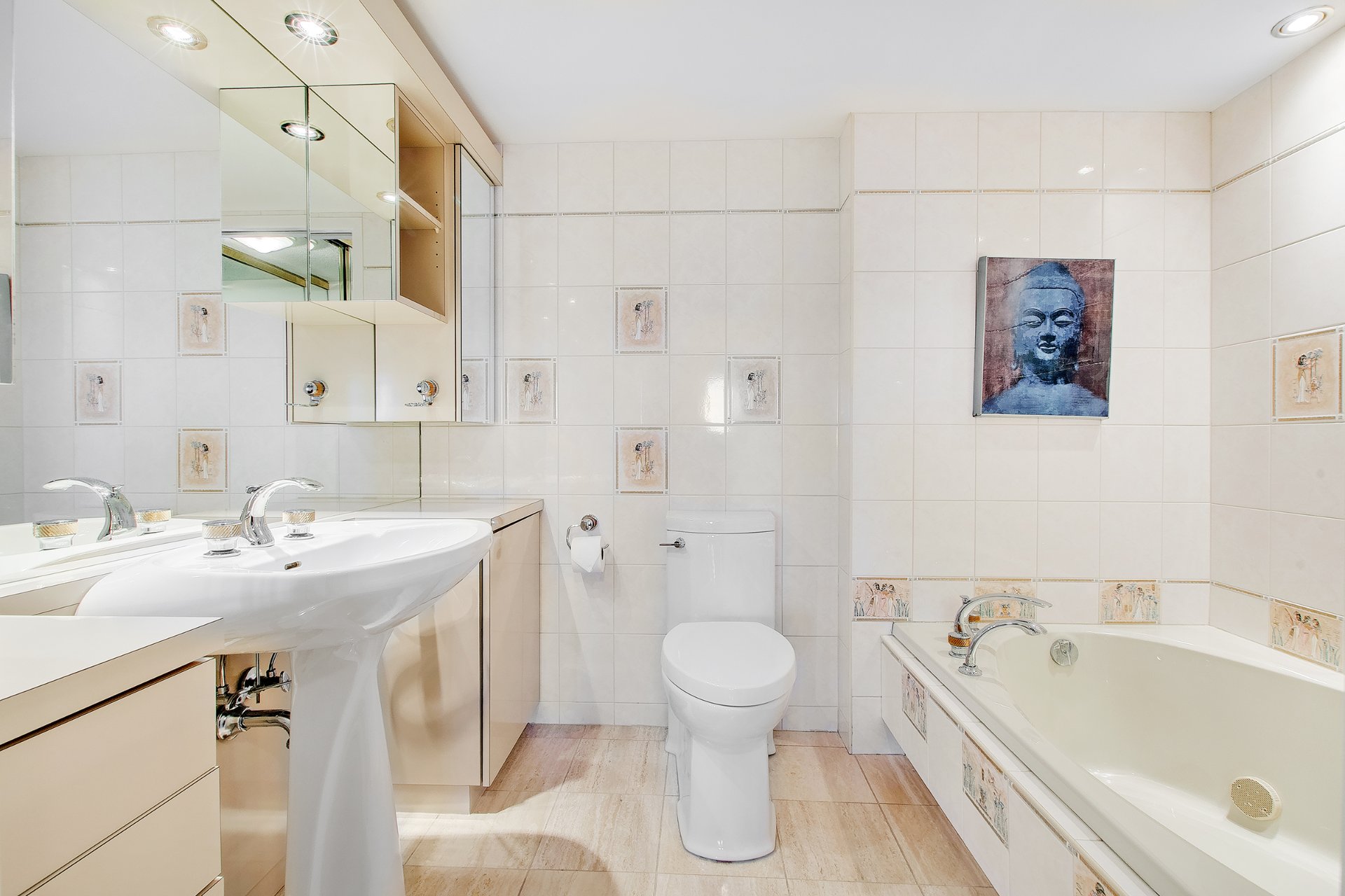 Ensuite bathroom