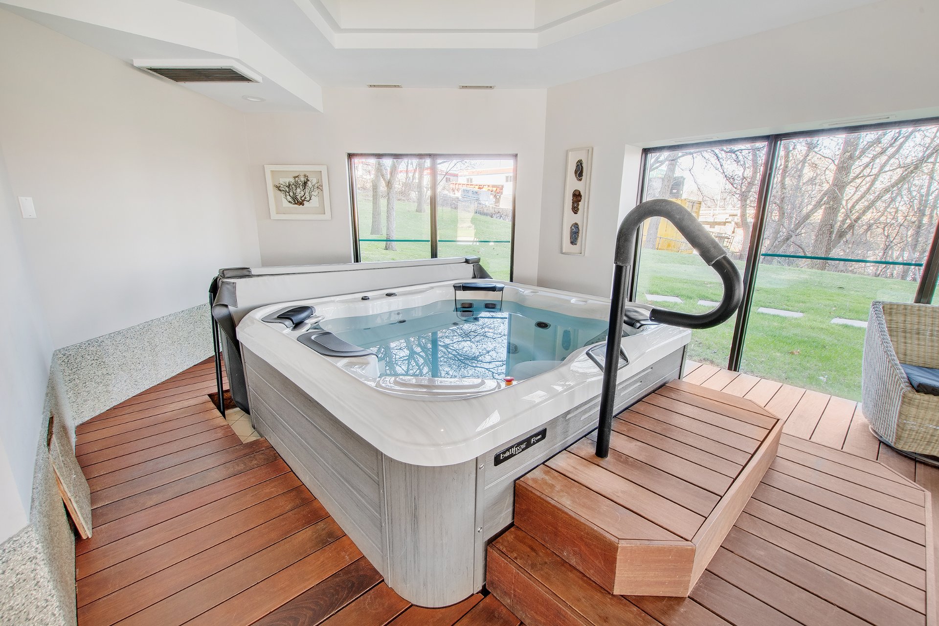 Hot tub