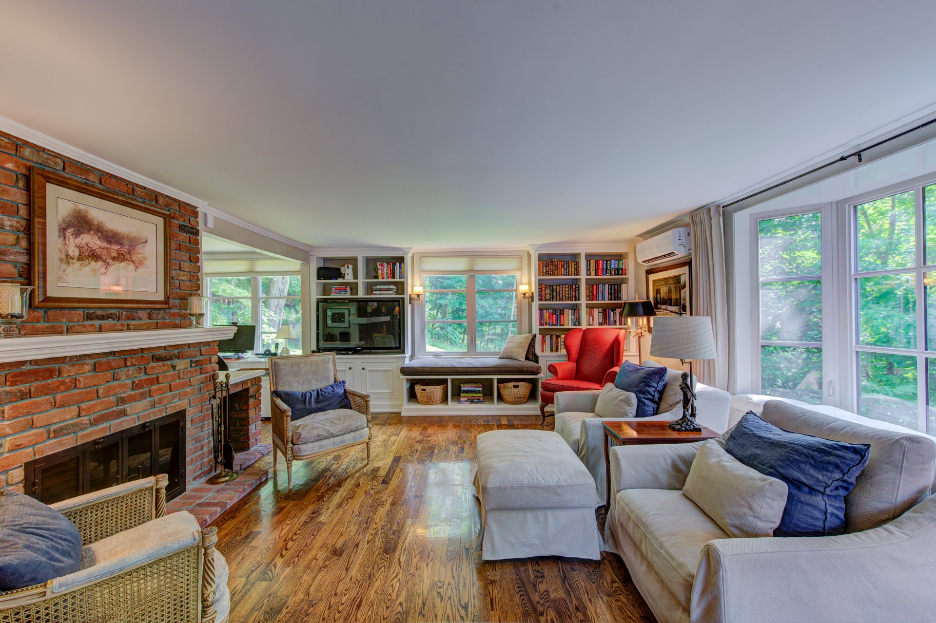 Photo - Living room