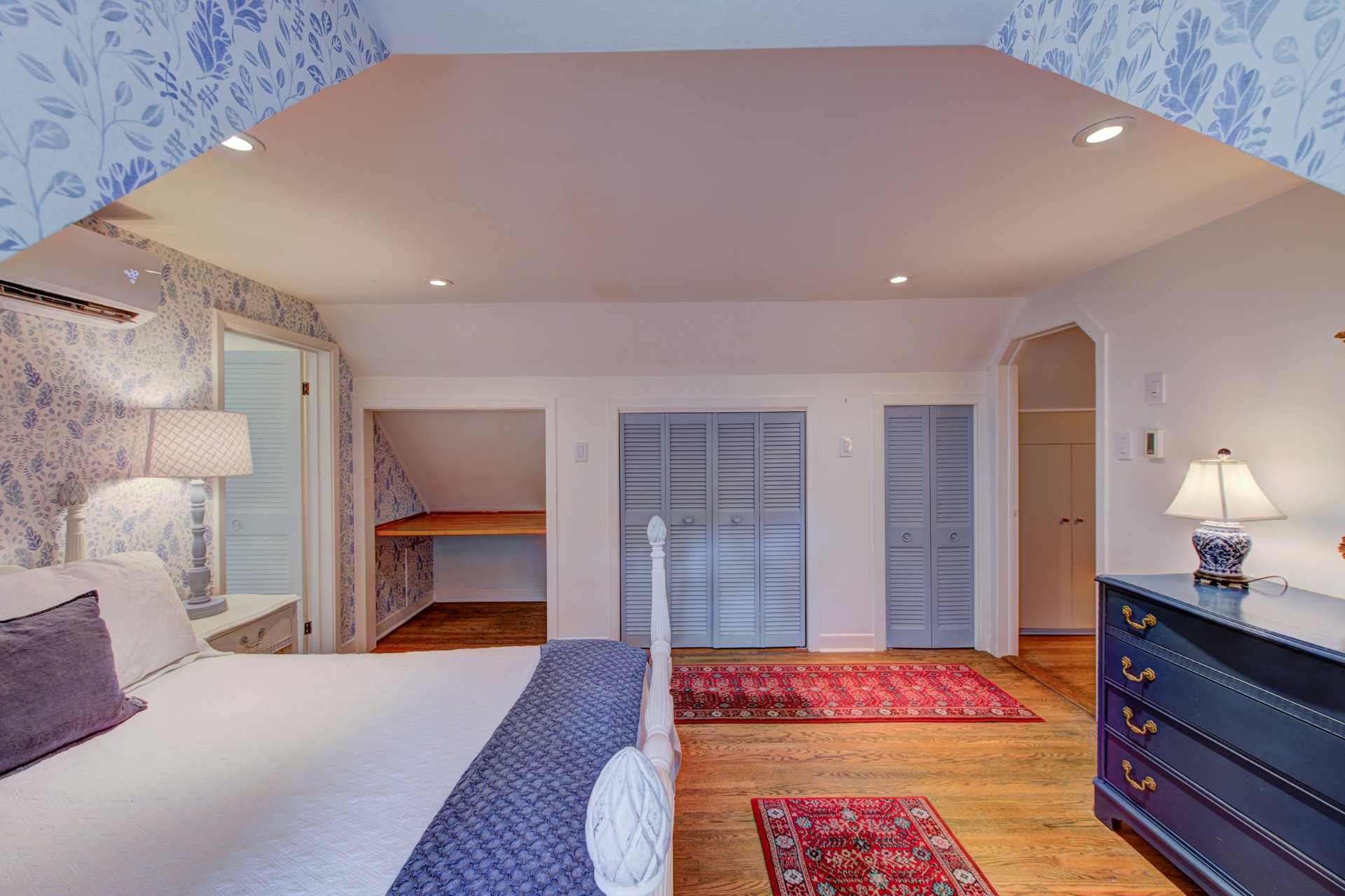 Photo - Bedroom