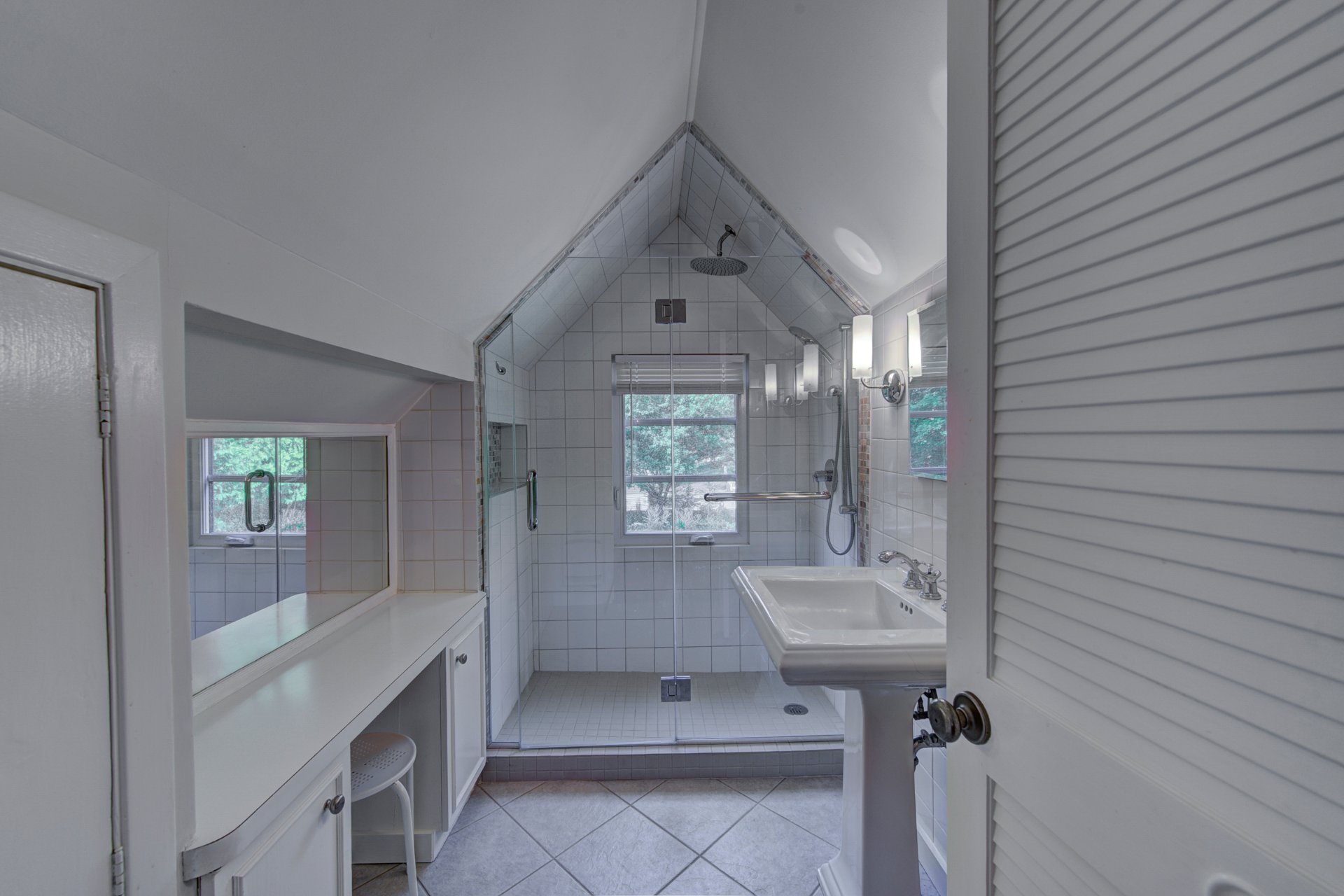 Photo - Bathroom