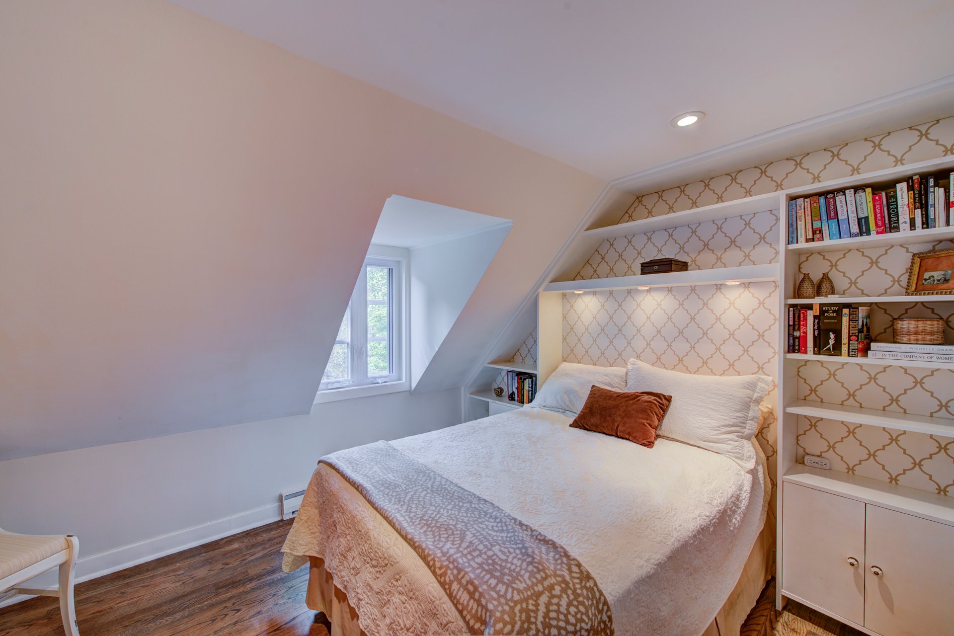 Photo - Bedroom