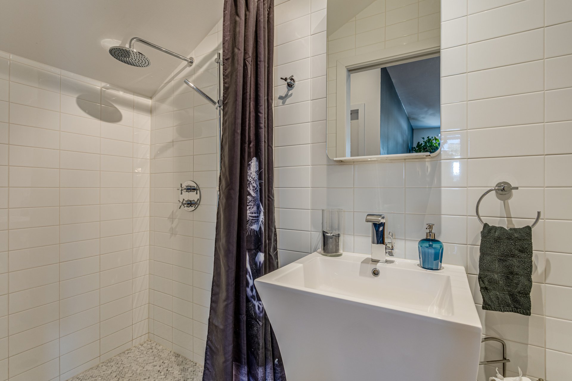 Photo - Bathroom