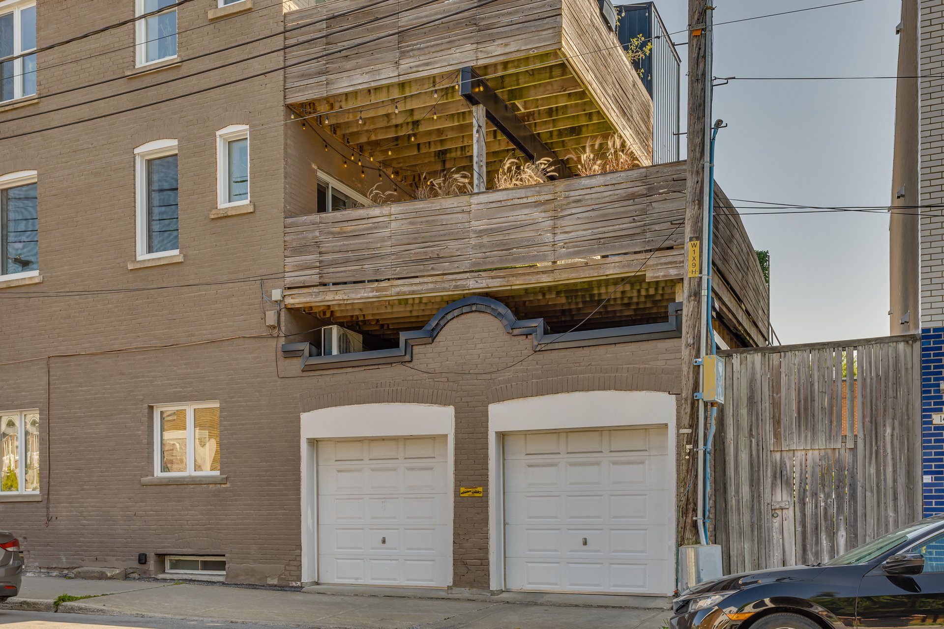 Photo - Garage